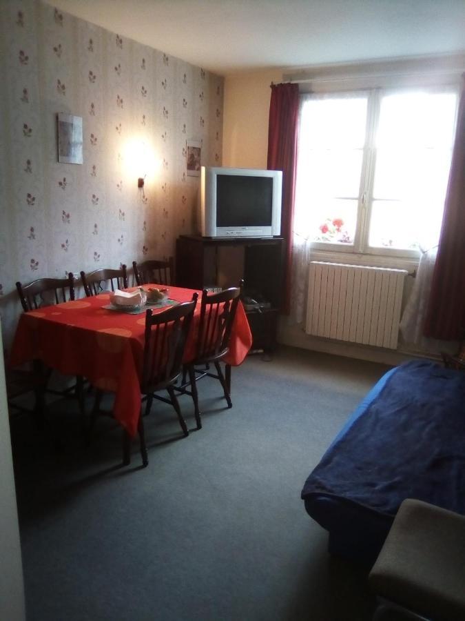 Lenard Charles Bed & Breakfast Juvigny-Val-d'Andaine Exterior foto